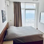 Seaside Serenity! Free Parking! Apartamento