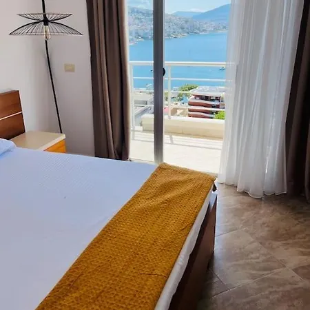 Seaside Serenity! Free Parking! Apartment