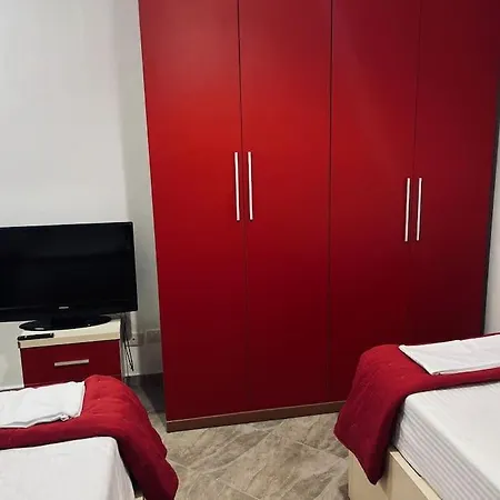 Seaside Serenity! Free Parking! * Sarande
