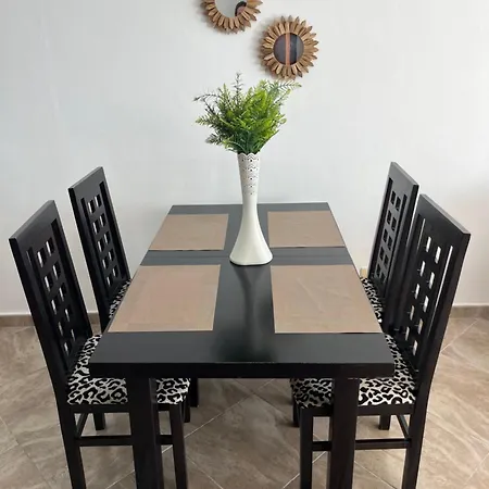 Apartman Seaside Serenity! Free Parking! *