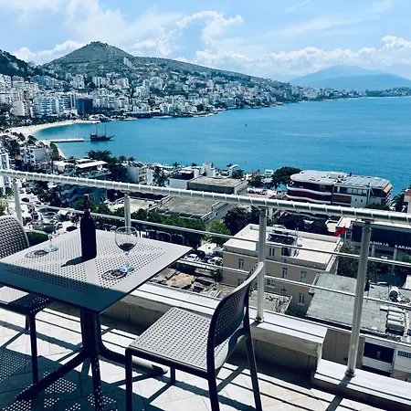 Seaside Serenity! Free Parking! Apartment *