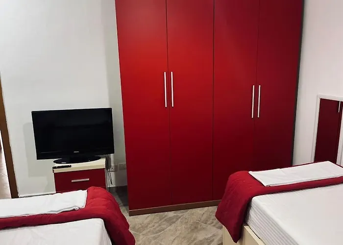 Seaside Serenity! Free Parking! * Sarandë