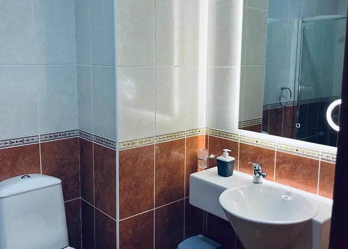 Seaside Serenity! Free Parking! Sarandë